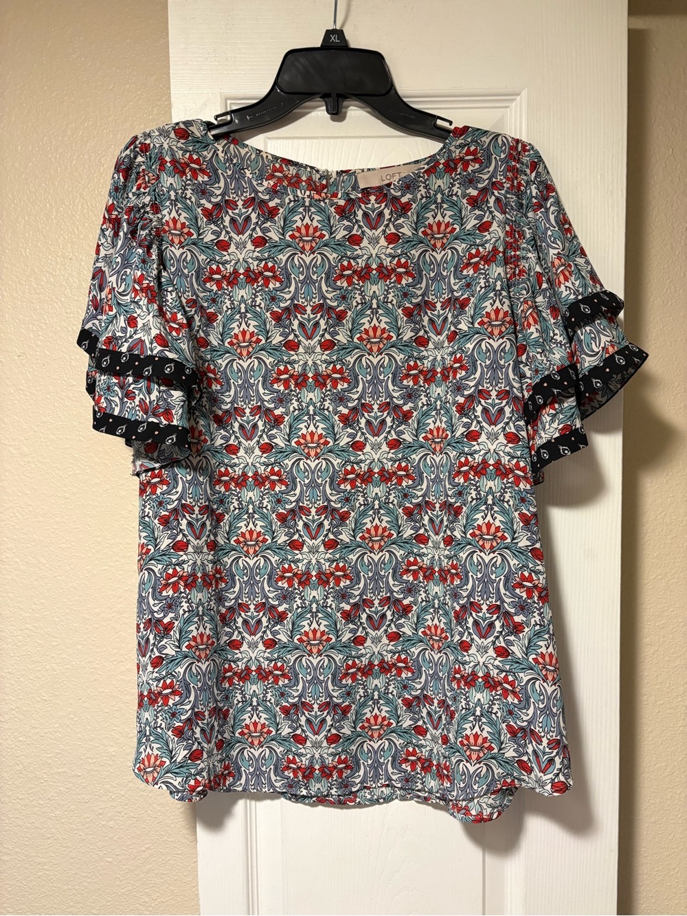 LOFT Red and Teal Floral Ruffle Sleeve Top